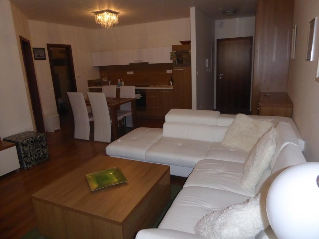Apartman Tale Exterior foto
